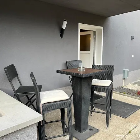 Silvaner Apartment Hatzenport